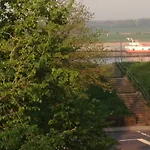 Rhein Living - Balkon Und Rheinpromenade Apartment Duisburg