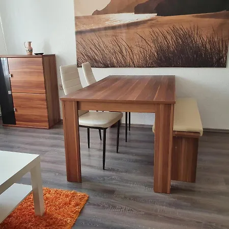 Grosse An Der Rheinpromenade Three