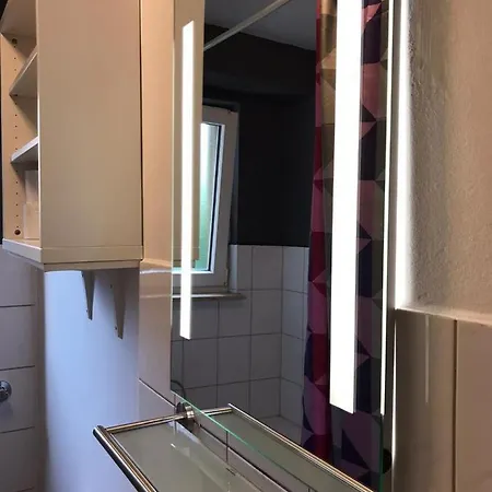 Grosse An Der Rheinpromenade Three Duisburg