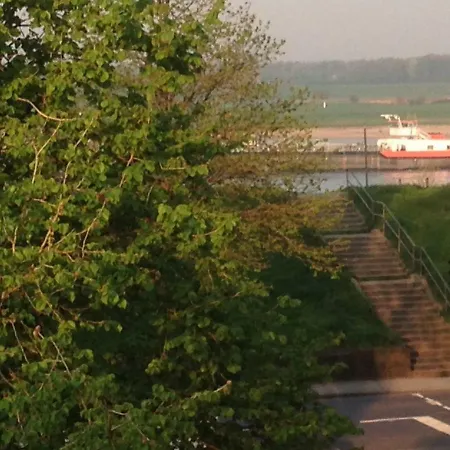 Rhein Living - Balkon Und Rheinpromenade Lägenhet Duisburg